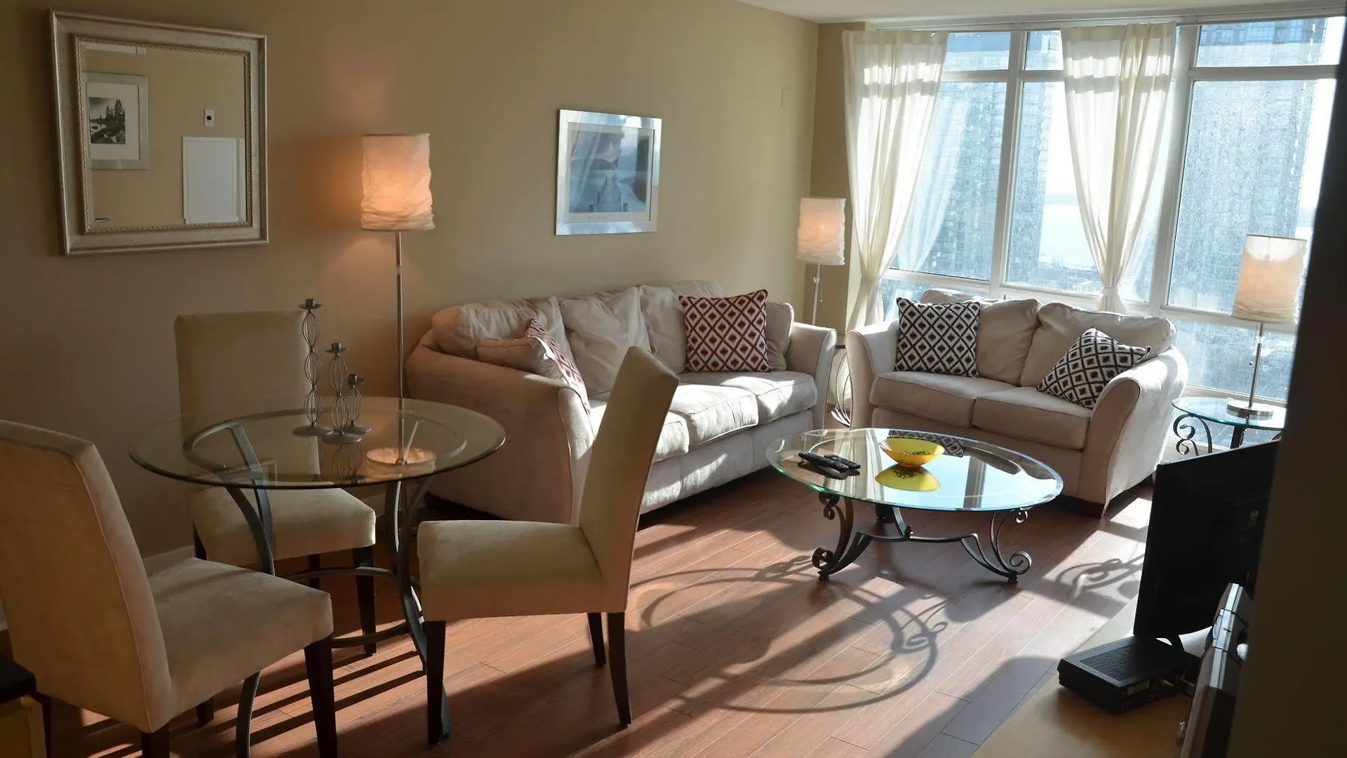 Skydome Furnished Residences Apartment Toronto